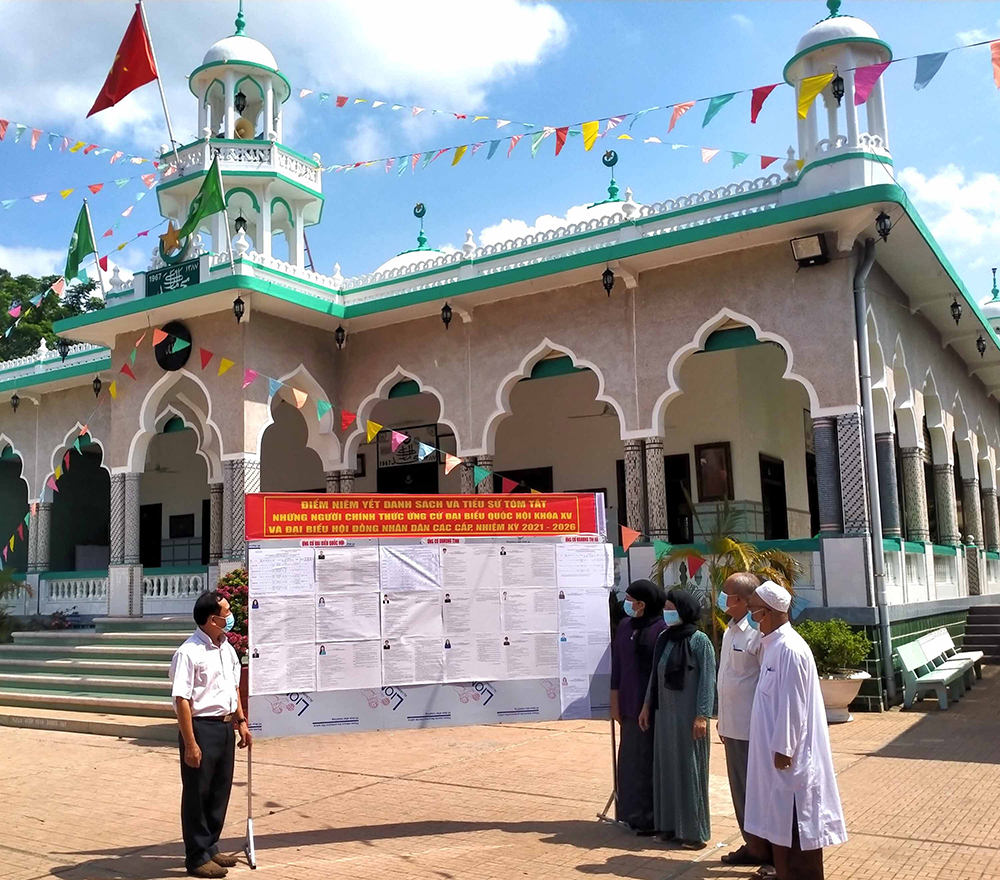 Hướng đến ngày bầu cử bằng những việc làm thiết thực